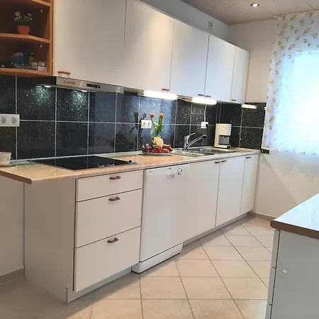 Traum Mit 2 Schlafzimmern Und Pool Am Meer, Kroatien, Istrien, Bis 6 Personen, Urlaub An Der Adria