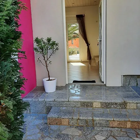 Traum Mit 2 Schlafzimmern Und Pool Am Meer, Kroatien, Istrien, Bis 6 Personen, Urlaub An Der Adria *