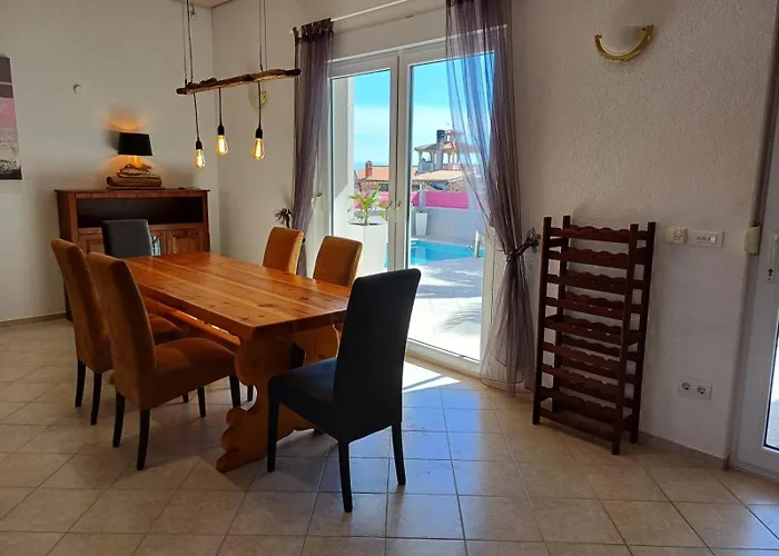 Traum Mit 2 Schlafzimmern Und Pool Am Meer, Kroatien, Istrien, Bis 6 Personen, Urlaub An Der Adria Ližnjan