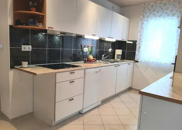 Traum Mit 2 Schlafzimmern Und Pool Am Meer, Kroatien, Istrien, Bis 6 Personen, Urlaub An Der Adria