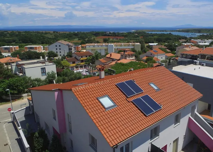 Lägenhet Traum Mit 2 Schlafzimmern Und Pool Am Meer, Kroatien, Istrien, Bis 6 Personen, Urlaub An Der Adria Ližnjan